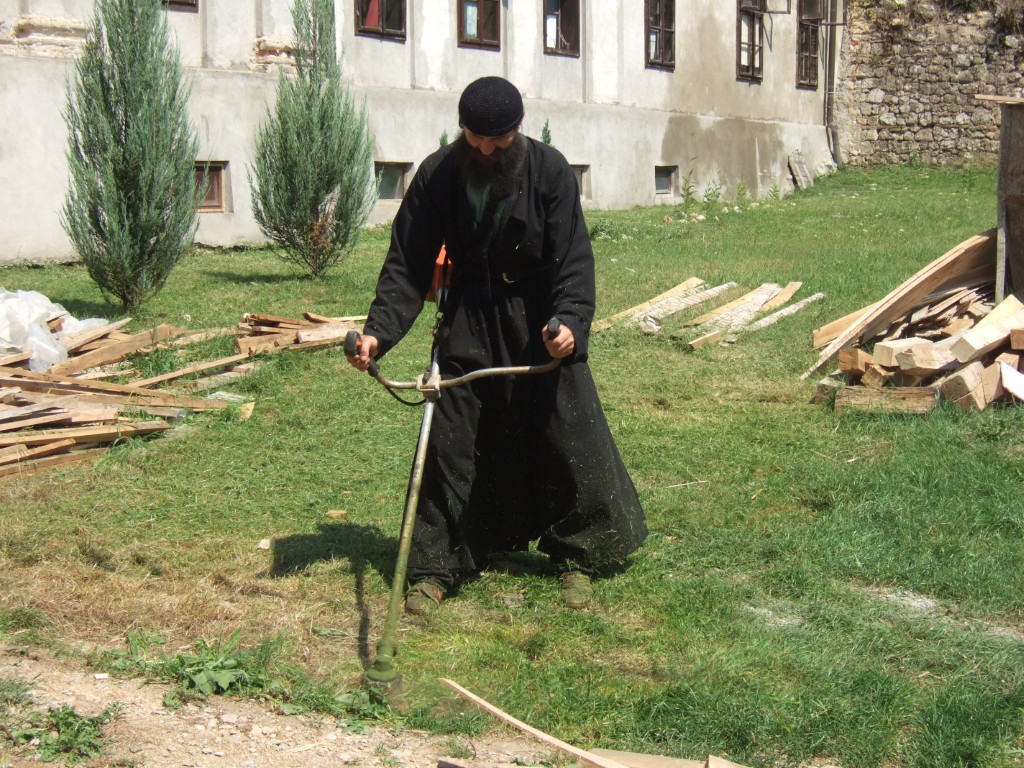 Фотографија из галерије Манастира Кувеждин, 2007 (11)